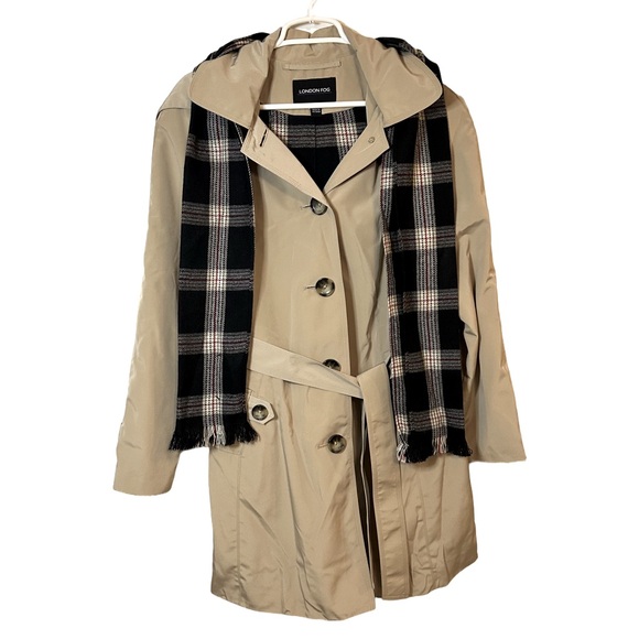 London Fog Women's Khaki Trench Coat with Scarf Medium - Picture 1 of 12